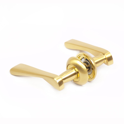 Ручка-скоба РС-110 с пластиковой накладкой (цинк белый с чёрной накладкой)