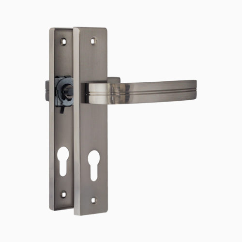 Н-М  Ручка дверная на планке 106-70 мм (матовый хром)