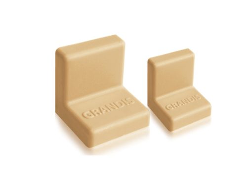 Уголок мебельный пластиковый 25х25 (груша) (накладка)